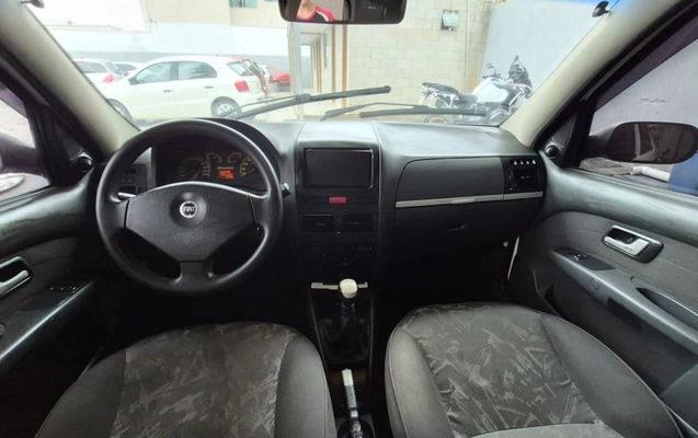 imagem-https://www.socarrao.com.br/sc-vehicle-images-prod/4289302/1791287240830-vehicle_image_1791208321_4679291c70ba11450f3e798249800cab.jpeg