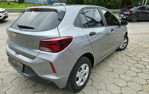imagem-https://www.socarrao.com.br/sc-vehicle-images-prod/4289305/1791287395002-SU1HLTIwMjYxMDA2LVdBMDA3MS5qcGc.jpg