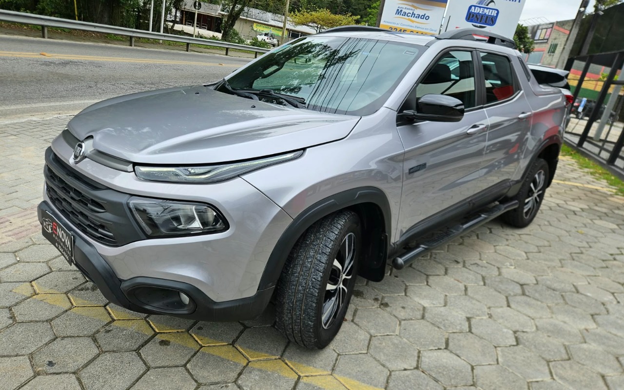 imagem-https://www.socarrao.com.br/sc-vehicle-images-prod/4289309/1791287556504-SU1HLTIwMjYxMDA2LVdBMDA4Ni5qcGc.jpg