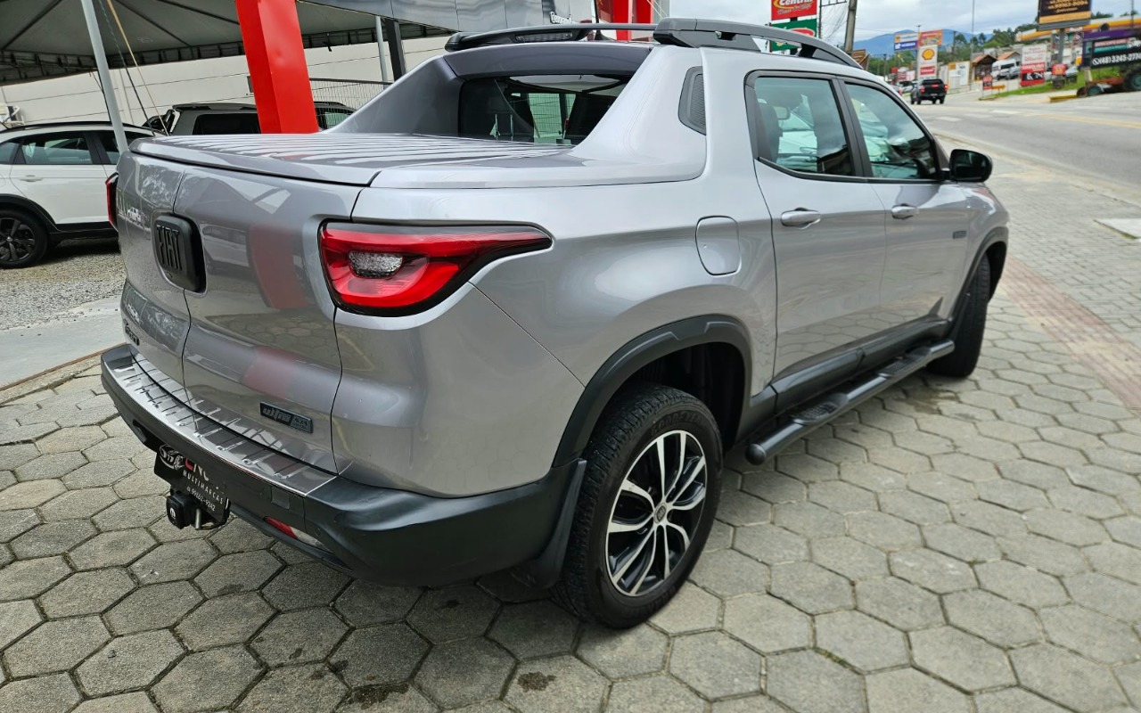 imagem-https://www.socarrao.com.br/sc-vehicle-images-prod/4289309/1791287557379-SU1HLTIwMjYxMDA2LVdBMDA4NC5qcGc.jpg