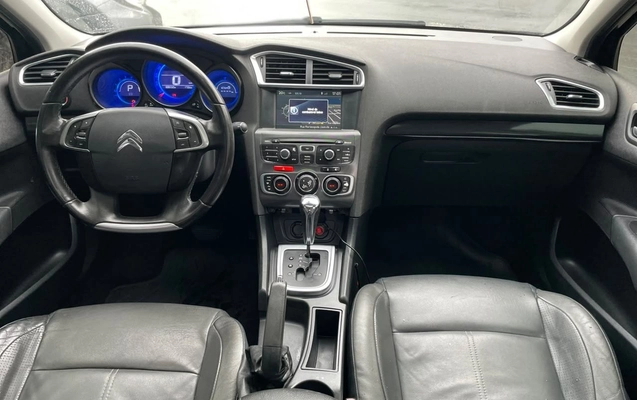 imagem-https://www.socarrao.com.br/sc-vehicle-images-prod/4289312/1791287864310-1ff96f8c1cc049b6ba8733e5315e4ae9_1790950961162.jpg