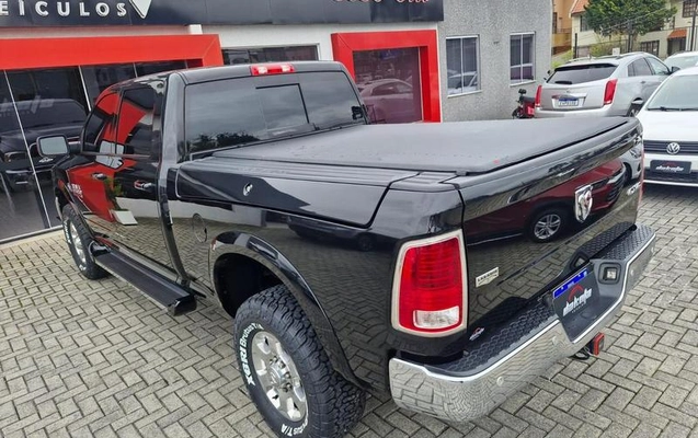imagem-https://www.socarrao.com.br/sc-vehicle-images-prod/4289316/1791466903158-8483660_17_B_854cb396b8.jpeg