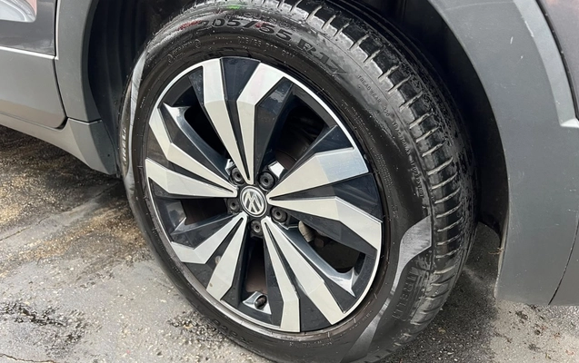 imagem-https://www.socarrao.com.br/sc-vehicle-images-prod/4289325/1791288405939-V2hhdHNBcHAgSW1hZ2UgMjAyNi0xMC0wNiBhdCAwOC4zNC40NiAoMykuanBlZw.jpeg