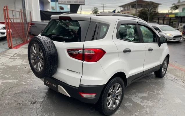 imagem-https://www.socarrao.com.br/sc-vehicle-images-prod/4289336/1791288657101-07c91aafd41b4f4faacecef926cc58dc_1791288431449.jpg