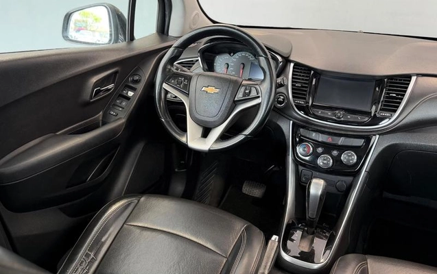 imagem-https://www.socarrao.com.br/sc-vehicle-images-prod/4289386/1791290110228-8545678_14_B_cd1a5935c2.jpeg