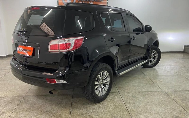 imagem-https://www.socarrao.com.br/sc-vehicle-images-prod/4289441/1791291881847-8544609_3_B_eea45111a5.jpeg
