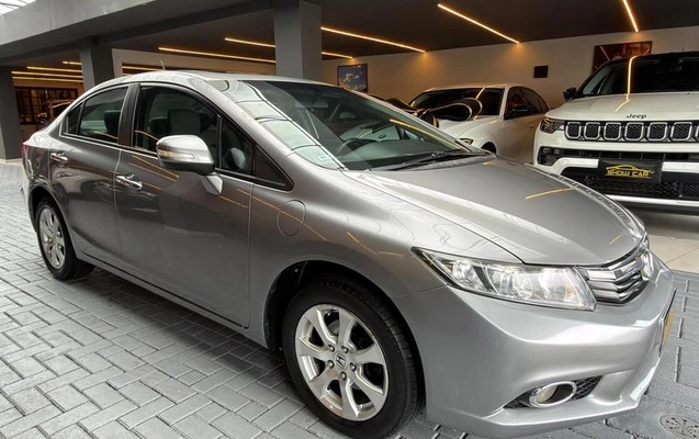 imagem-https://www.socarrao.com.br/sc-vehicle-images-prod/4289443/1791291993798-8535330_19_B_1b24d09397.jpeg