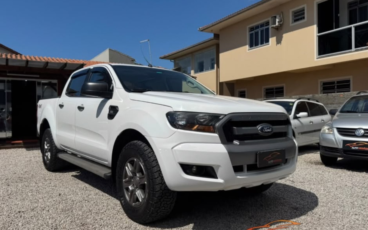 imagem-https://www.socarrao.com.br/sc-vehicle-images-prod/4289445/1791292020551-My5qcGVn.jpeg