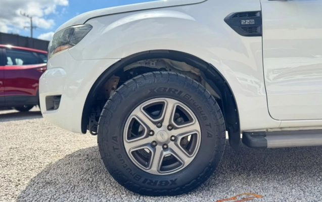 imagem-https://www.socarrao.com.br/sc-vehicle-images-prod/4289445/1791292021678-MTEuanBlZw.jpeg