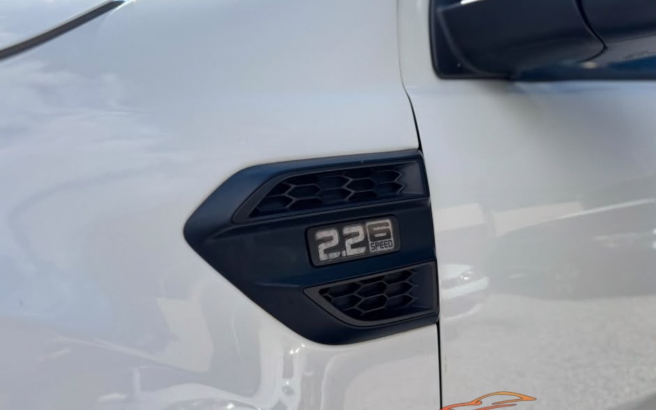 imagem-https://www.socarrao.com.br/sc-vehicle-images-prod/4289445/1791292023362-MjIuanBlZw.jpeg