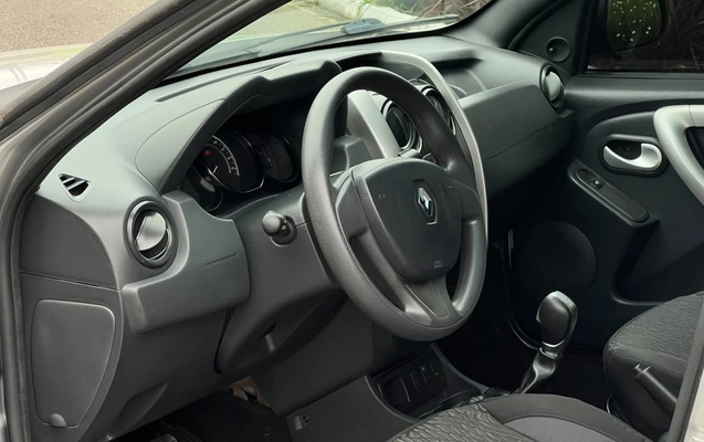 imagem-https://www.socarrao.com.br/sc-vehicle-images-prod/4289467/1791292585266-V2hhdHNBcHAgSW1hZ2UgMjAyNi0xMC0wMiBhdCAxNi4wNC41NSAoMikuanBlZw.jpeg