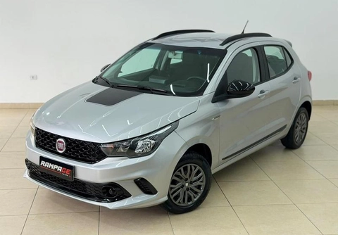 Fiat Argo DRIVE 1.0 6V Flex 2018 Prata — foto 1 de 3