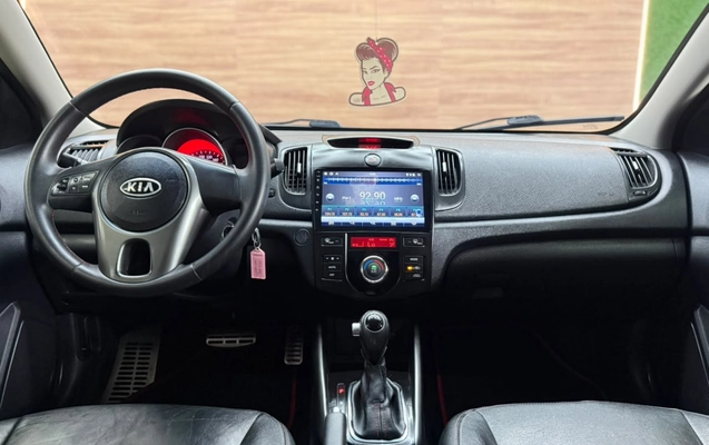 imagem-https://www.socarrao.com.br/sc-vehicle-images-prod/4289482/1791292945599-w9UrUtyzj6ojOPHcAHbvEOzzo7PJHRCY.jpg
