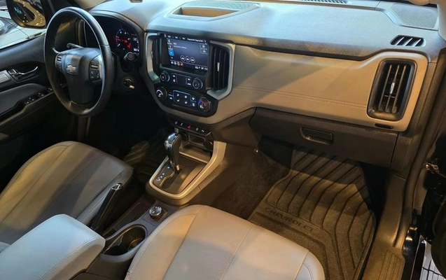 imagem-https://www.socarrao.com.br/sc-vehicle-images-prod/4289490/1791494128189-8546647_12_B_d08af5cbde.jpeg