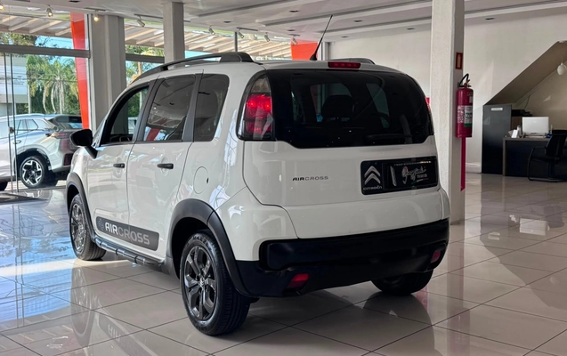 imagem-https://www.socarrao.com.br/sc-vehicle-images-prod/4289500/1791293730240-6079f6e8999a435e9275cda564674869_1791293681739.jpg