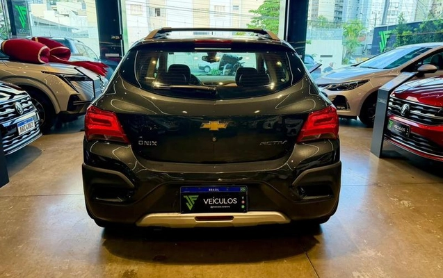 imagem-https://www.socarrao.com.br/sc-vehicle-images-prod/4289535/1791644930538-8546851_11_B_467644e5a2.jpeg
