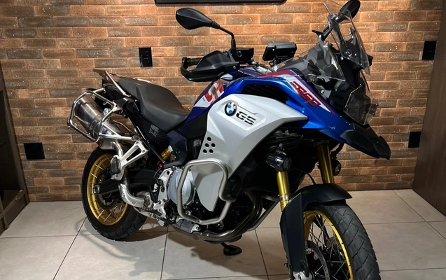 imagem-https://www.socarrao.com.br/sc-vehicle-images-prod/4289546/1791294749216-58a0d2ca3e4243388fcb209559105688_1791294667539.jpg