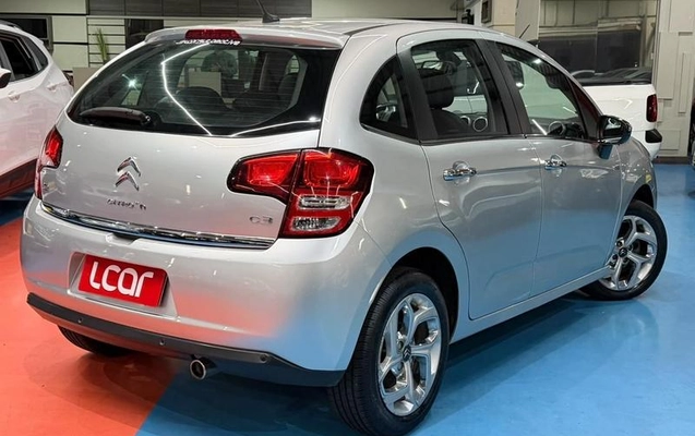 imagem-https://www.socarrao.com.br/sc-vehicle-images-prod/4289547/1791294770905-8537704_1_B_209afcd5e7.jpeg