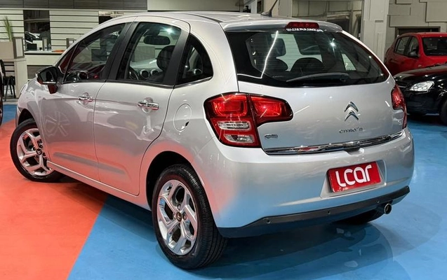 imagem-https://www.socarrao.com.br/sc-vehicle-images-prod/4289547/1791294770908-8537704_1_B_57b2c8a4c2.jpeg