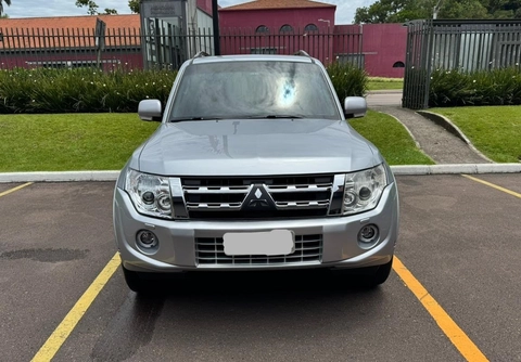 Mitsubishi Pajero Full 2013 Prata — foto 1 de 3