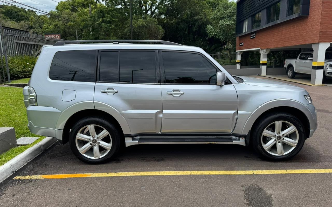 imagem-https://www.socarrao.com.br/sc-vehicle-images-prod/4289549/1791294807175-YTI4MzgwODctNzA4Yi00MDY0LThiOTYtYmNjMzkzYjI4YjE4LmpwZw.jpg