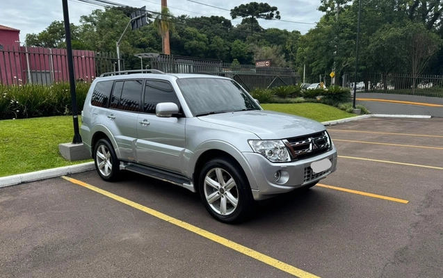 imagem-https://www.socarrao.com.br/sc-vehicle-images-prod/4289549/1791294807934-N2NlMjVkNzktOWNkNC00MzUyLTljZGUtNzc1NjFjNjE1NWY5LmpwZw.jpg