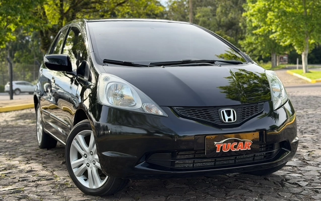 imagem-https://www.socarrao.com.br/sc-vehicle-images-prod/4289554/1791382862312-bc28df44-c3d8-4103-8ee3-42d795284718.jpg