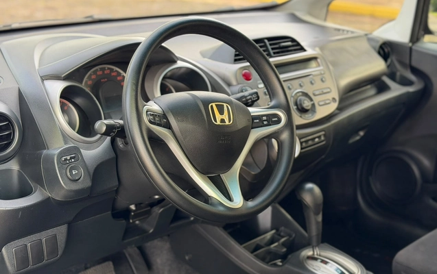 imagem-https://www.socarrao.com.br/sc-vehicle-images-prod/4289554/1791382862321-9329ec94-1213-49bd-b6a5-fb600760a149.jpg
