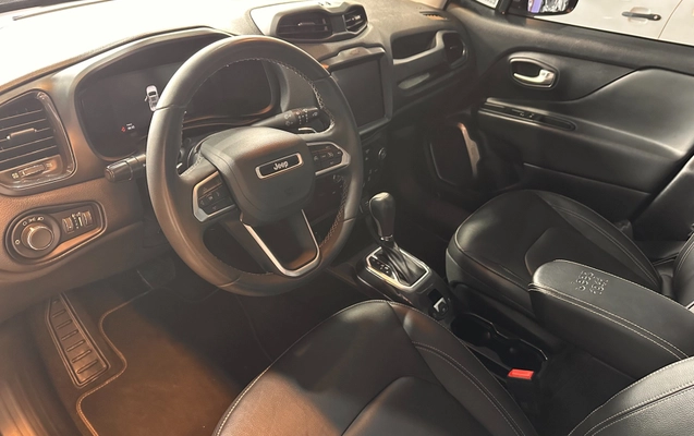imagem-https://www.socarrao.com.br/sc-vehicle-images-prod/4289574/1791295512919-83668b56-fee1-4736-b9c5-bf9f15b40fe0.jpg