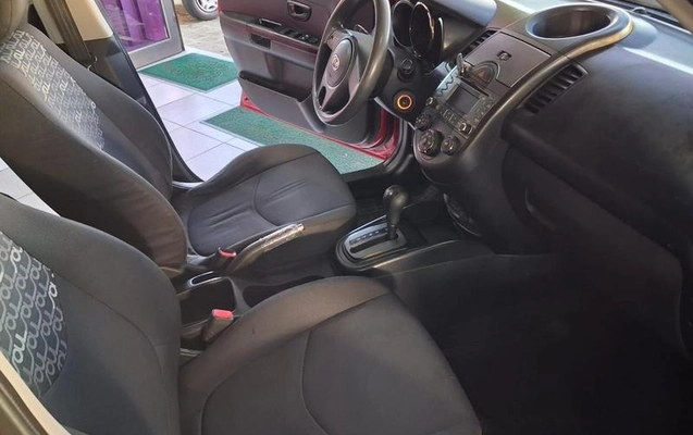 imagem-https://www.socarrao.com.br/sc-vehicle-images-prod/4289606/1791296367979-8547090_13_B_c2911912ba.jpeg