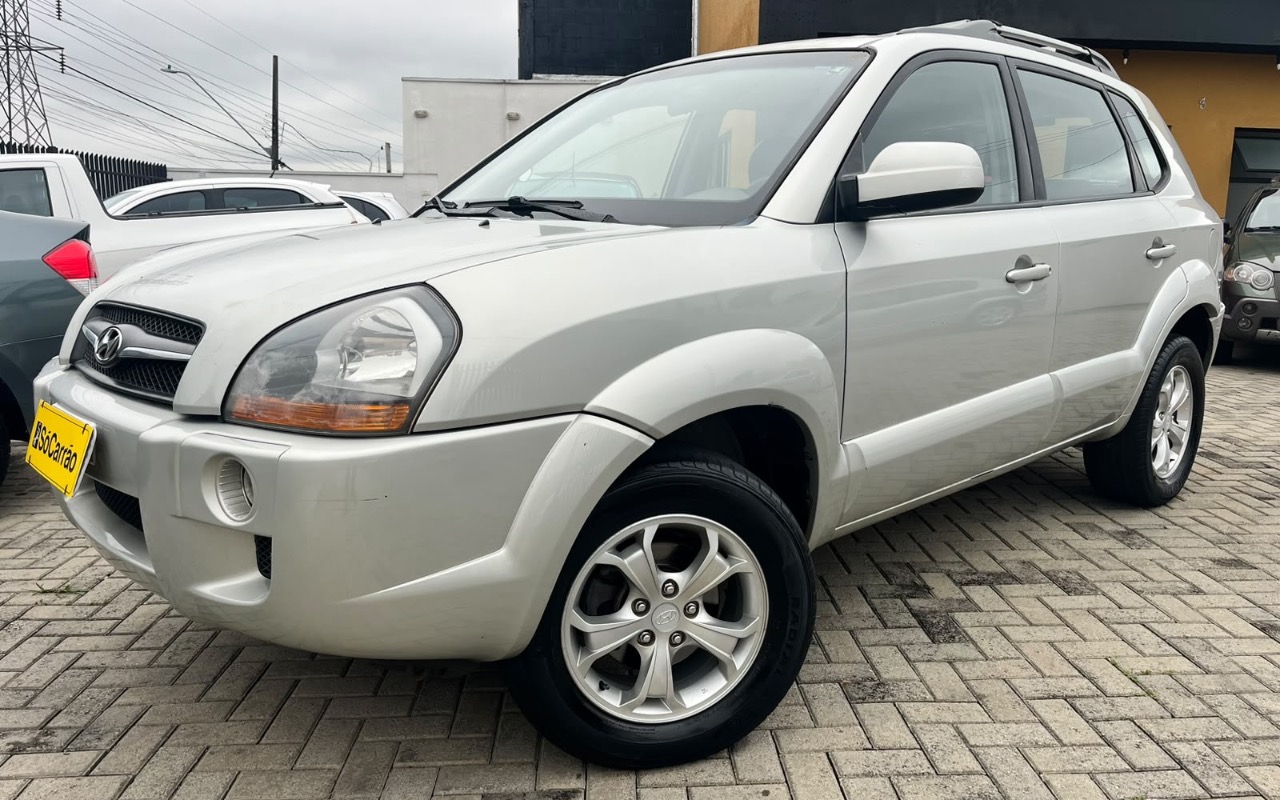 Hyundai Tucson 2.0 16V Flex Aut. 2013 Prata — foto 1 de 3