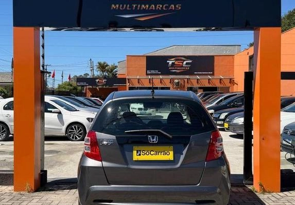 imagem-https://www.socarrao.com.br/sc-vehicle-images-prod/4289612/1791300201294-8489606_9_B_abfa0f88e7.jpeg
