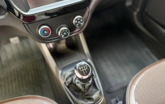 imagem-https://www.socarrao.com.br/sc-vehicle-images-prod/4289625/1791382962121-4f1acd52-555b-45d1-bc96-1099c2d936a9.jpg