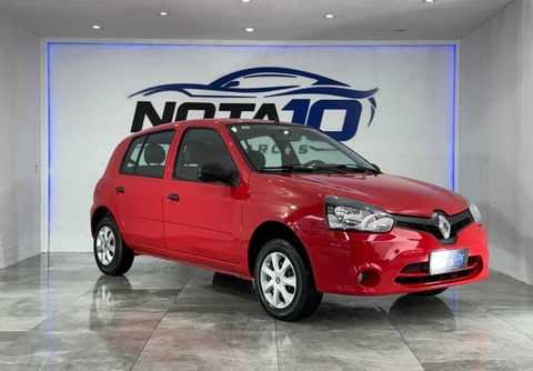 Renault Clio 2014 Vermelho — foto 1 de 3