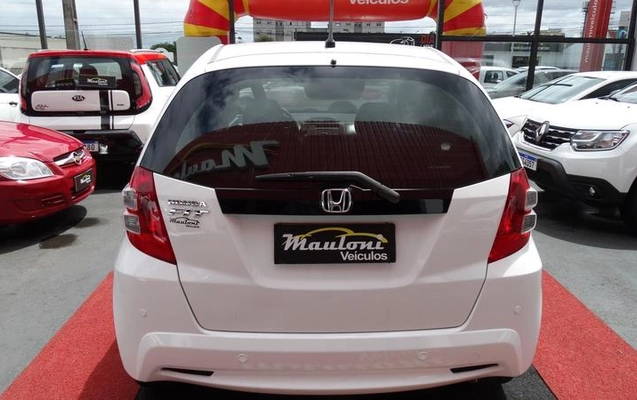 imagem-https://www.socarrao.com.br/sc-vehicle-images-prod/4289642/1791395978985-8525631_5_B_8d501d8857.jpeg