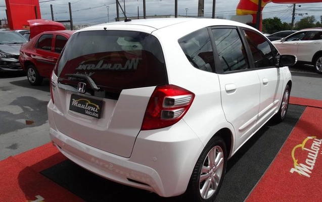imagem-https://www.socarrao.com.br/sc-vehicle-images-prod/4289642/1791395978986-8525631_6_B_807ec7c887.jpeg