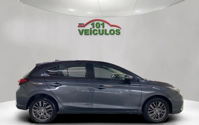 imagem-https://www.socarrao.com.br/sc-vehicle-images-prod/4289644/1791297549249-003_c5b0a8e109351de5b5c7dcbdab82852e.jpg