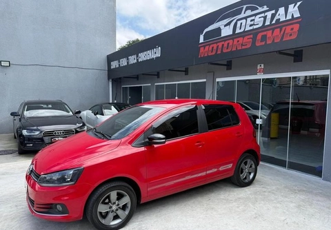 Volkswagen Fox 2020 Vermelho — foto 1 de 3