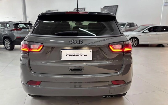 imagem-https://www.socarrao.com.br/sc-vehicle-images-prod/4289694/1791298723929-8547357_16_B_11f4b38bff.jpeg