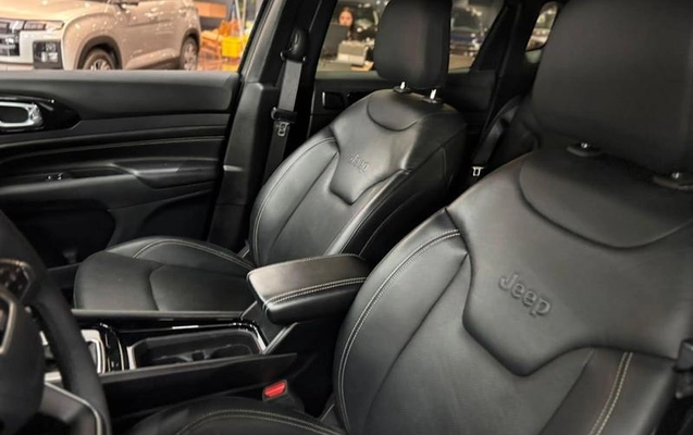 imagem-https://www.socarrao.com.br/sc-vehicle-images-prod/4289694/1791298723932-8547357_13_B_2875c21595.jpeg