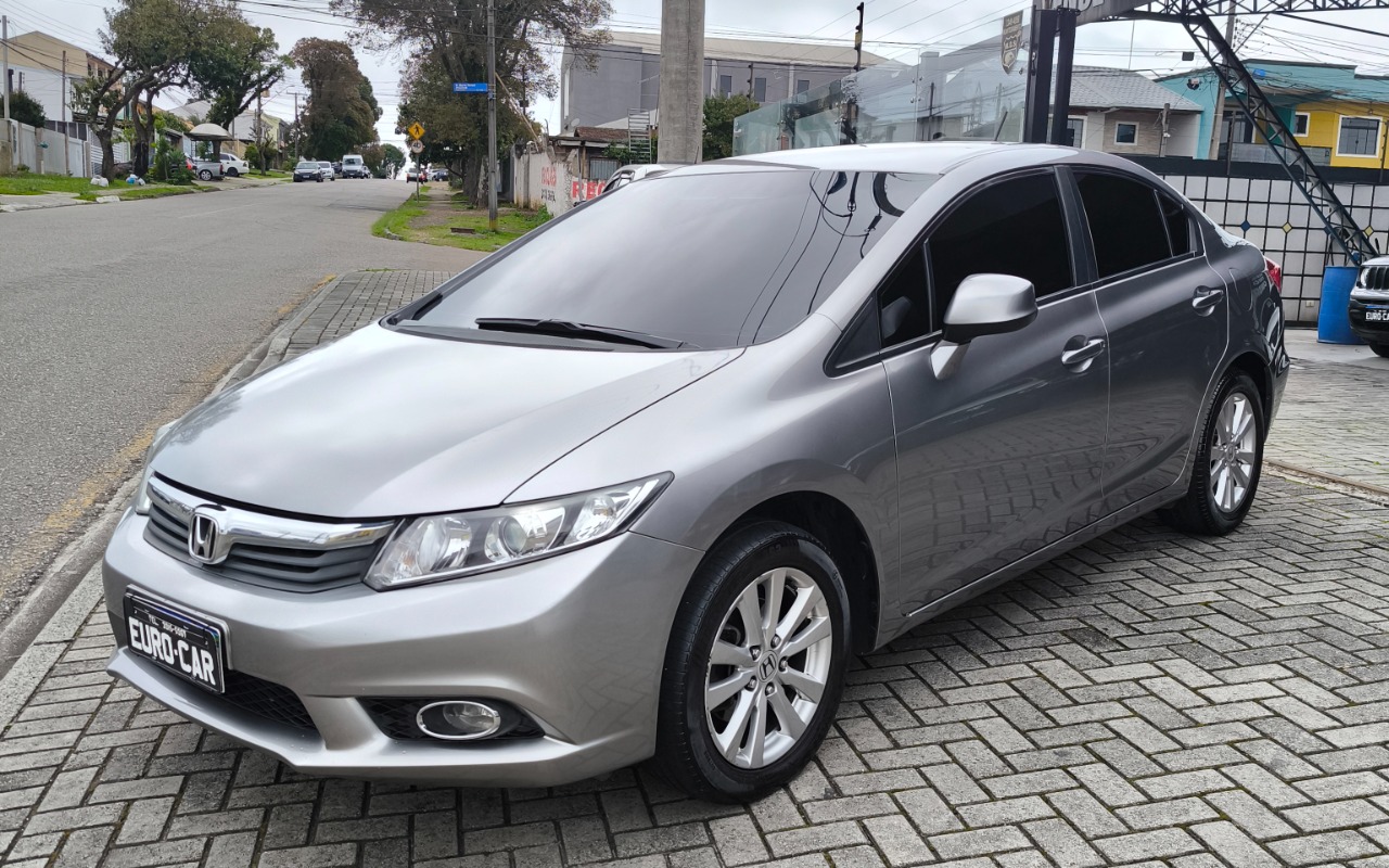 imagem-https://www.socarrao.com.br/sc-vehicle-images-prod/4289696/1791298788560-Q0lWSUMgTFhTIDIwMTMgMDIuanBn.jpg