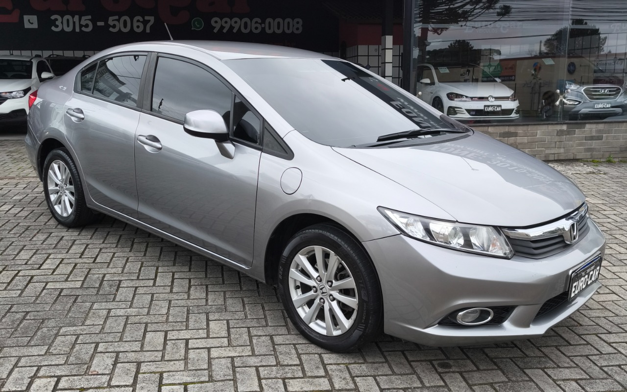 imagem-https://www.socarrao.com.br/sc-vehicle-images-prod/4289696/1791298788727-Q0lWSUMgTFhTIDIwMTMgMDQuanBn.jpg