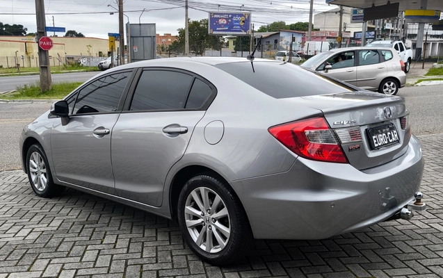 imagem-https://www.socarrao.com.br/sc-vehicle-images-prod/4289696/1791298789050-Q0lWSUMgTFhTIDIwMTMgMDguanBn.jpg