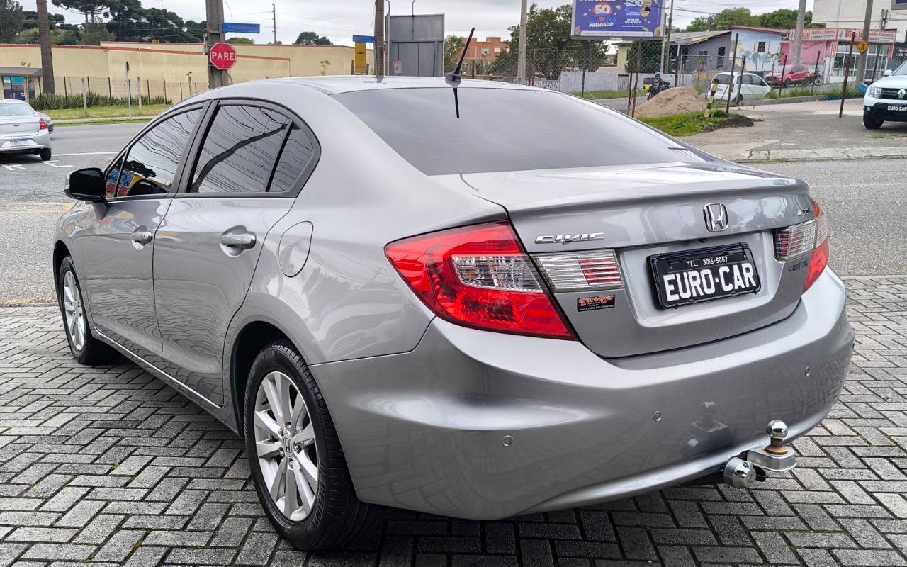 imagem-https://www.socarrao.com.br/sc-vehicle-images-prod/4289696/1791298789103-Q0lWSUMgTFhTIDIwMTMgMDkuanBn.jpg