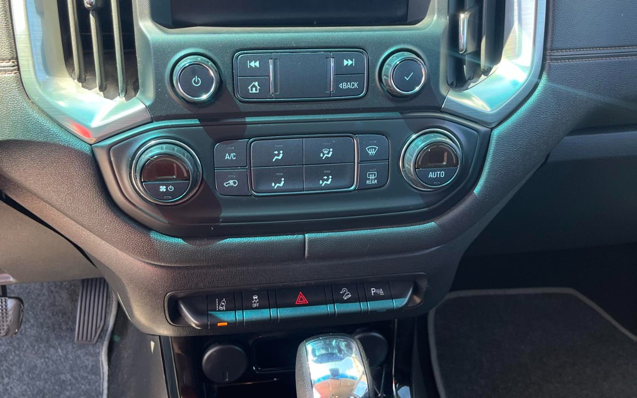 imagem-https://www.socarrao.com.br/sc-vehicle-images-prod/4289701/1791298968419-MWEyYmUzYjktZjRlOC00ZGU2LWFhNTgtNDNhNzA3NzQ5MWU2LmpwZw.jpg