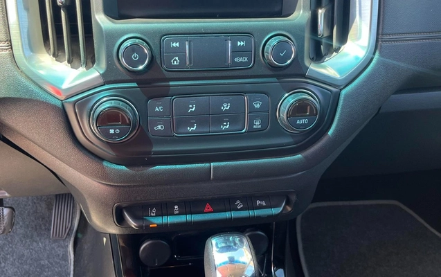 imagem-https://www.socarrao.com.br/sc-vehicle-images-prod/4289701/1791298968419-MWEyYmUzYjktZjRlOC00ZGU2LWFhNTgtNDNhNzA3NzQ5MWU2LmpwZw.jpg