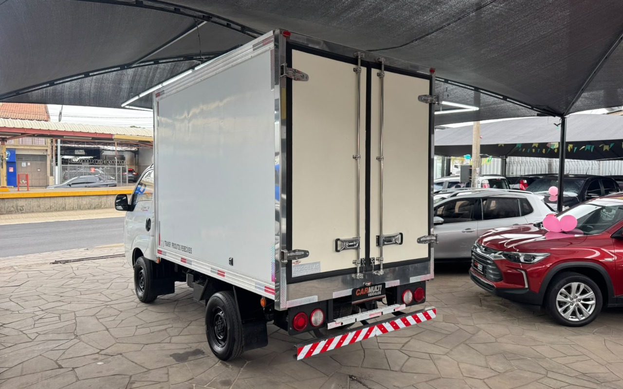 imagem-https://www.socarrao.com.br/sc-vehicle-images-prod/4289704/1791299019779-V2hhdHNBcHAgSW1hZ2UgMjAyNi0xMC0wNiBhdCAxMS4yNS40MyAoMSkuanBlZw.jpeg