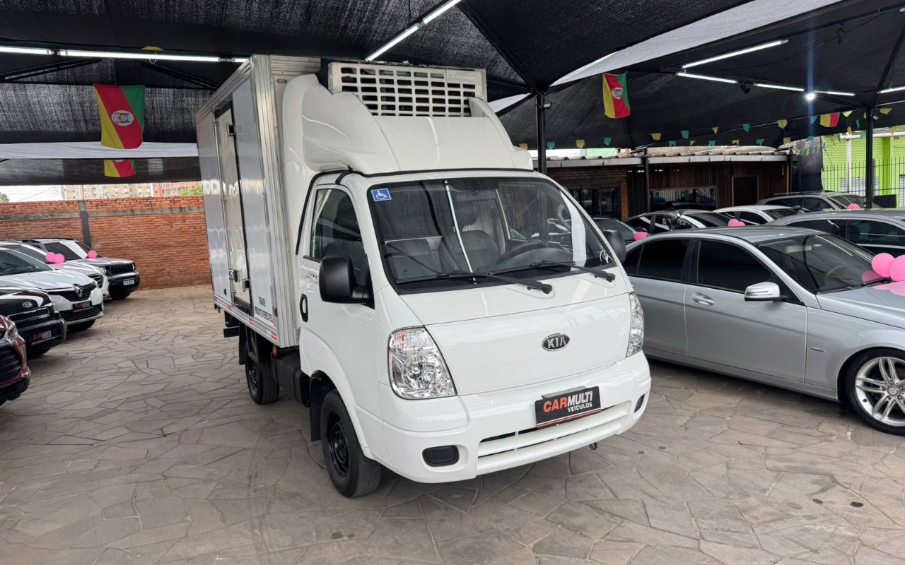 Kia Bongo 2012 Branco — foto 1 de 3