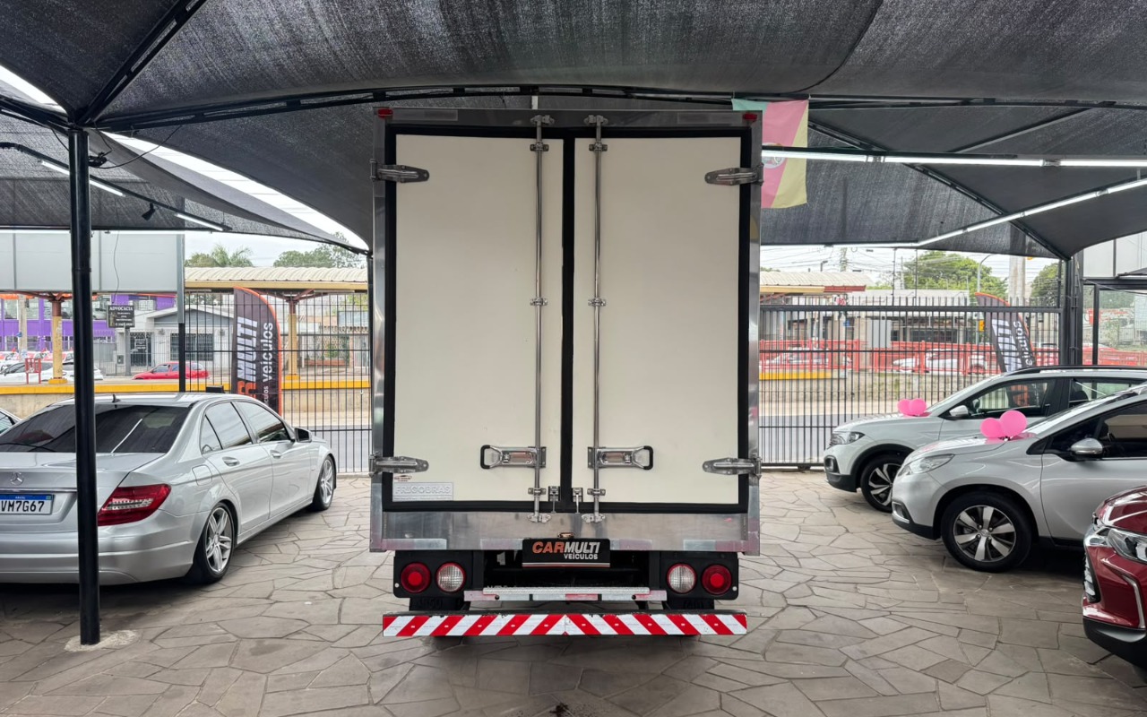 imagem-https://www.socarrao.com.br/sc-vehicle-images-prod/4289704/1791299020274-V2hhdHNBcHAgSW1hZ2UgMjAyNi0xMC0wNiBhdCAxMS4yNS40NCAoMykuanBlZw.jpeg
