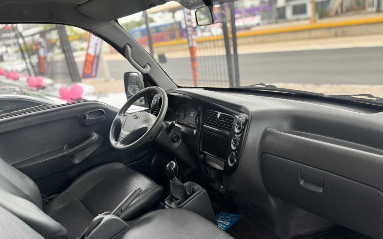 imagem-https://www.socarrao.com.br/sc-vehicle-images-prod/4289704/1791299020496-V2hhdHNBcHAgSW1hZ2UgMjAyNi0xMC0wNiBhdCAxMS4yNS40NSAoMSkuanBlZw.jpeg